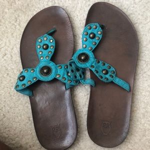Women’s sandals
